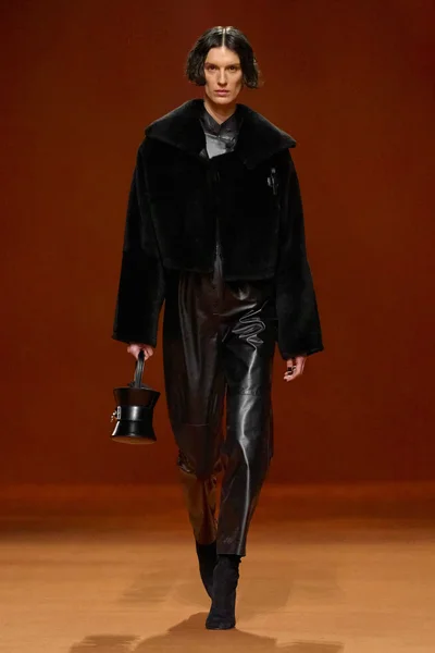 Look 41